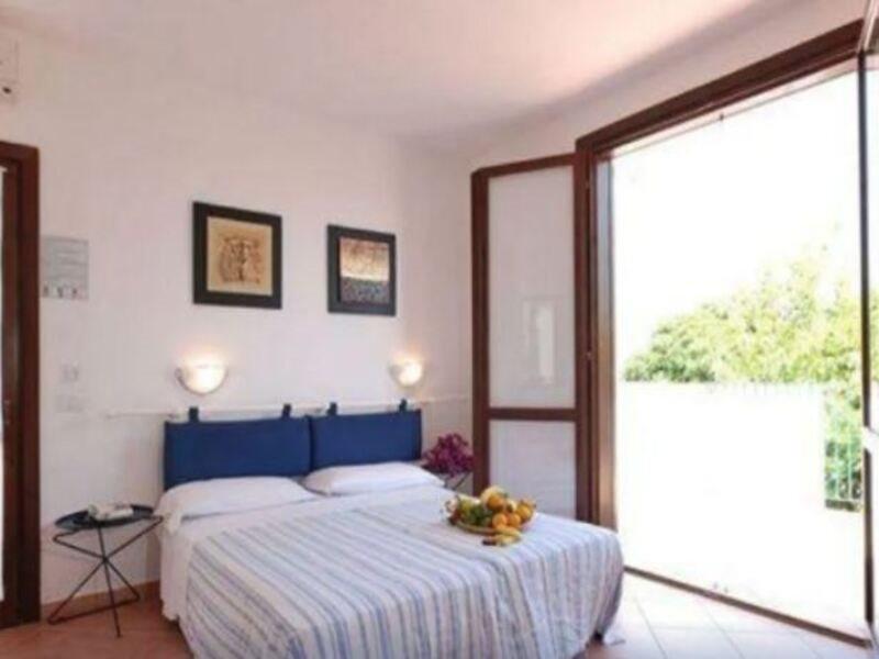 Hotel Club Santa Sabina Torre Santa Sabina Bagian luar foto