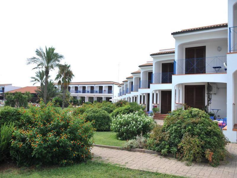Hotel Club Santa Sabina Torre Santa Sabina Bagian luar foto