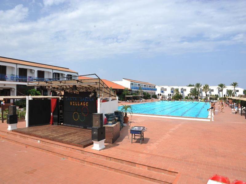 Hotel Club Santa Sabina Torre Santa Sabina Bagian luar foto