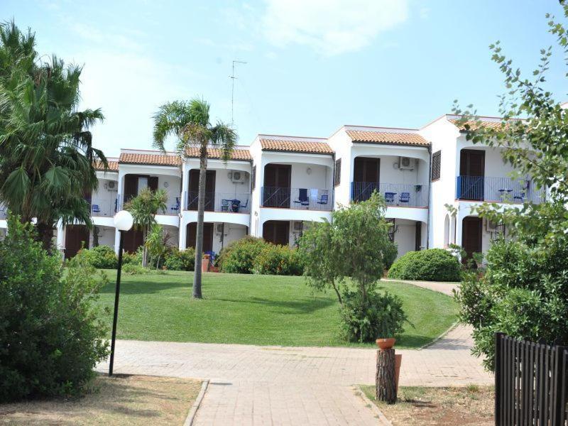 Hotel Club Santa Sabina Torre Santa Sabina Bagian luar foto