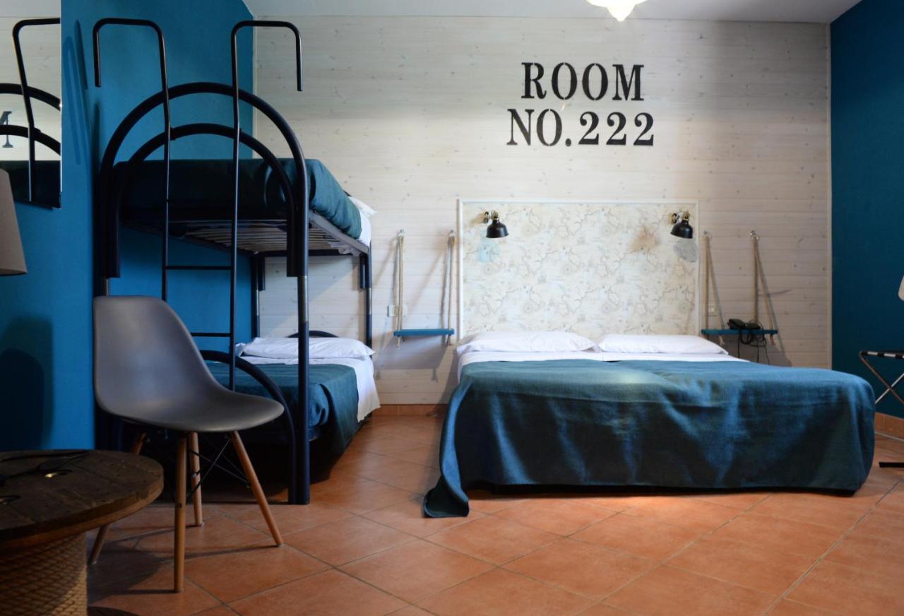 Hotel Club Santa Sabina Torre Santa Sabina Bagian luar foto